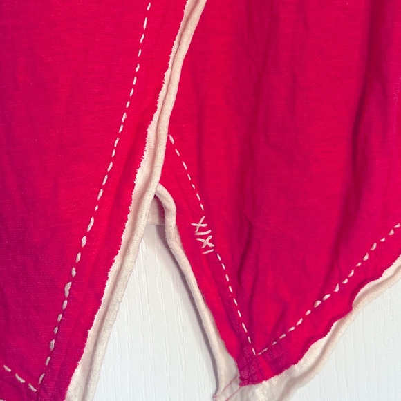 Komodo Asymmetrc Hem Embroidered Pink Tee - Picture 12 of 12
